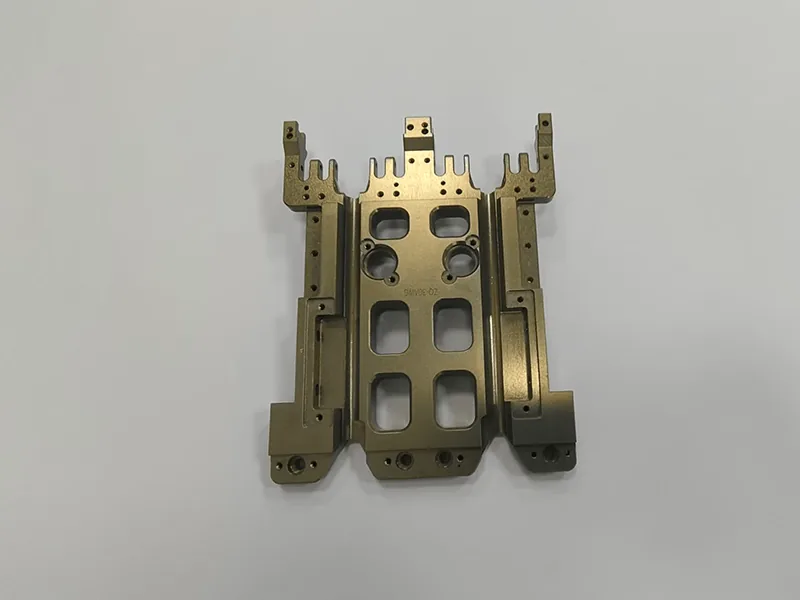 Color-anodized fork transfer plates (single + assembled), view 1
